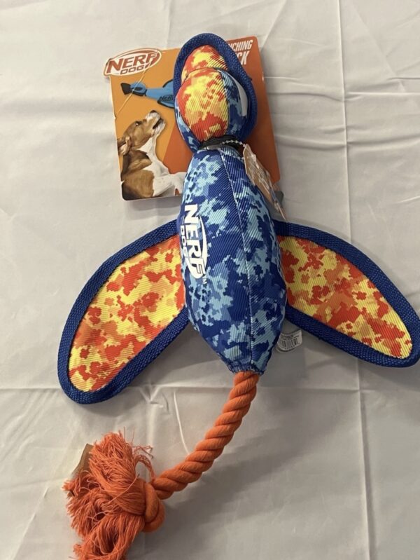 Screenshot NERF Nylon Digital Camo Crinkle Wing Launching Duck Dog Toy - Orange/Blue - 16.5