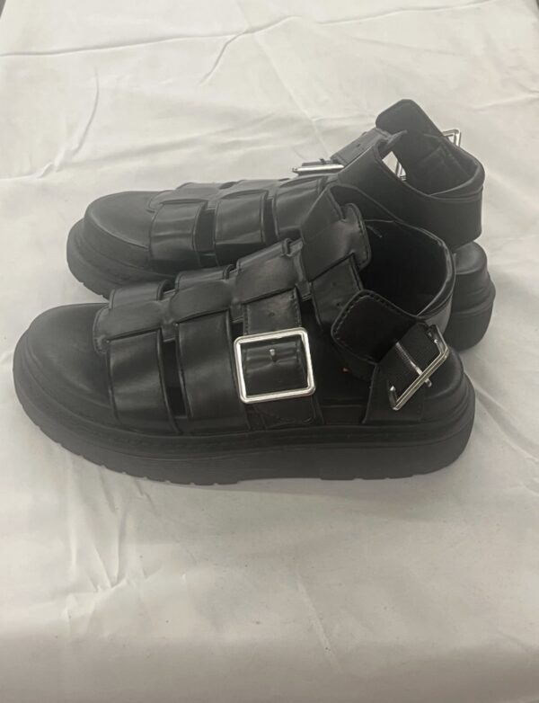 No Boundaries Fisherman Women's Buckle Sandals Black Size 6